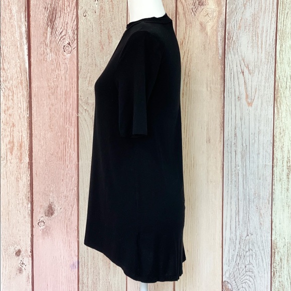 🌸3/$25 5/$35 SALE🌸 Women’s Adam Levine Black Cut Out Tunic Tee Size XS - Picture 4 of 11